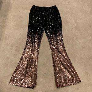 VENUS Size 4 - sequin black and gold ombré pants - GREAT FOR HALLOWEEN COSTUME